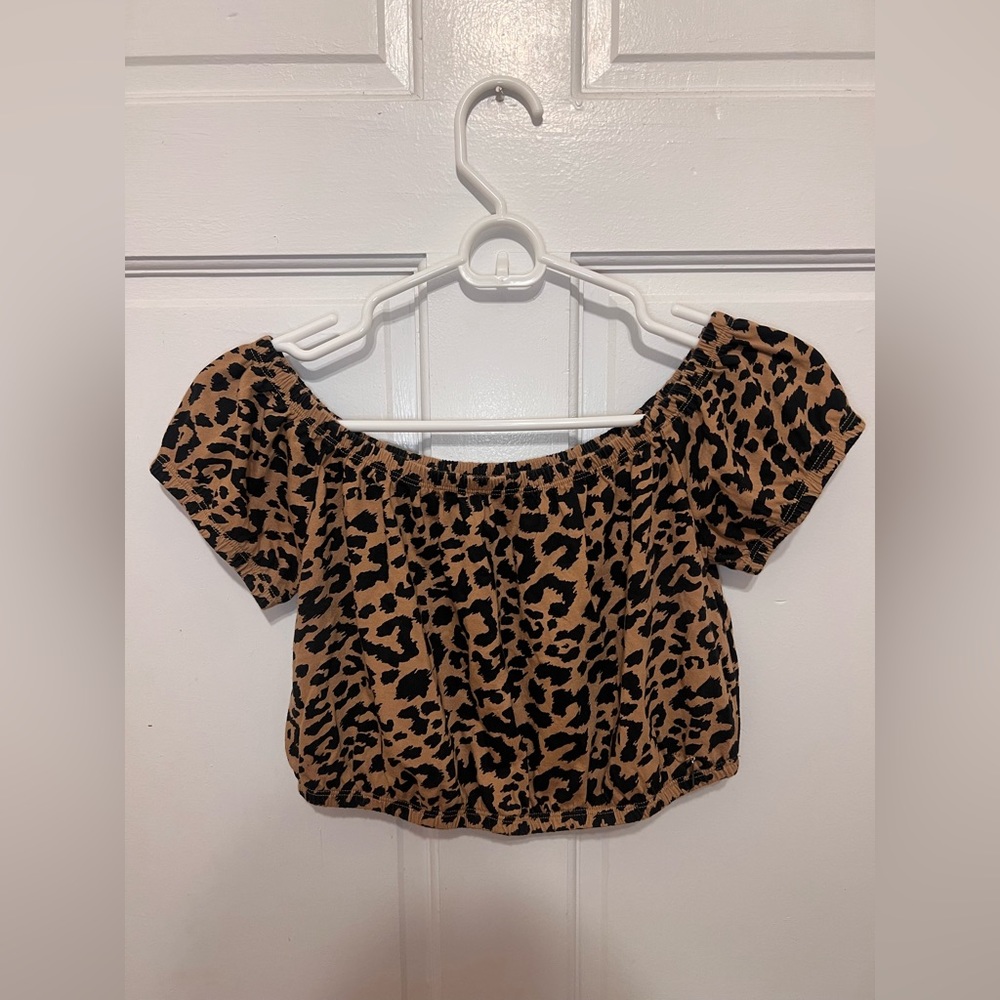 Hollister off the shoulder cheetah crop top